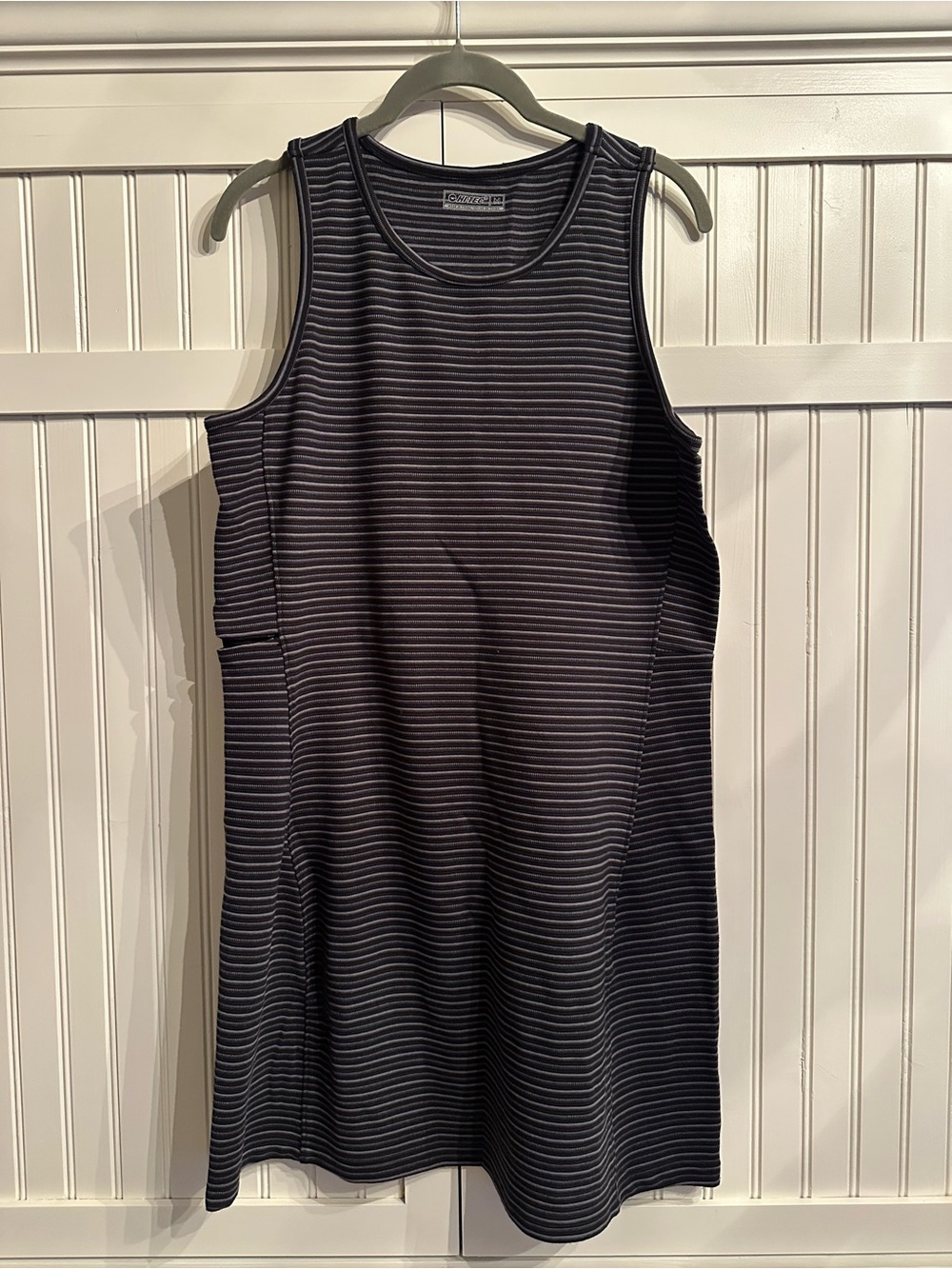 Hi-Tec Two-Tone Sleeveless Ottoman Dress Striped Zip Pocket M